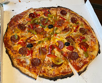 Plats et boissons du Pizzas à emporter Esta Fête Pizza à Vernègues - n°2