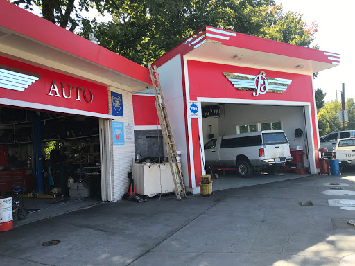 Fara's Auto en San Anselmo