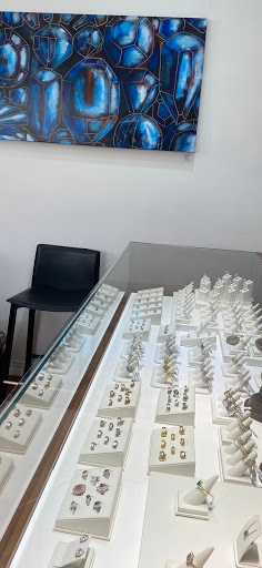 Jewelry Store «Yale Jewelers», reviews and photos, 2839 Wilshire Blvd, Santa Monica, CA 90403, USA