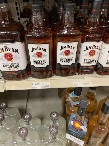 Liquor Store «Twin Peaks Liquor», reviews and photos, 999 Hover St # C, Longmont, CO 80501, USA