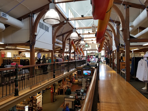  «L.L. Bean», reviews and photos, 8 Glen Rd, West Lebanon, NH 03784, USA