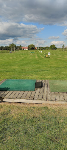 Anmeldelser af Linnebjerg Golf ApS i Brønshøj-Husum - Golfklub