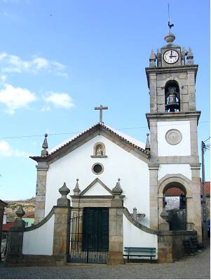 Igreja Matriz de Queimadela - Igreja
