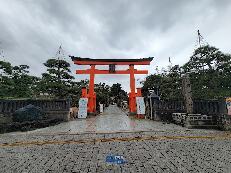 白山神社 鳥居