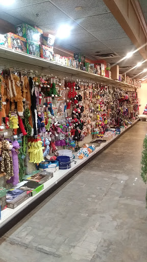 Pet Store «Miles of Exotics», reviews and photos, 8350 N Broadway, Kansas City, MO 64118, USA