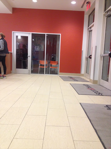 Health Club «Onelife Fitness - Brambleton», reviews and photos, 42365 Soave Dr, Brambleton, VA 20148, USA