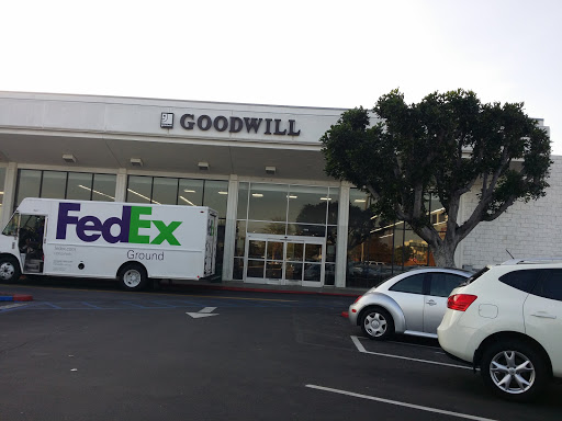 Thrift Store «Goodwill Store & Donation Center», reviews and photos