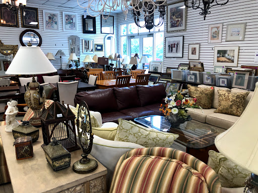 Thrift Store «The Shelter Options Shoppe», reviews and photos, 968 2nd Ave N, Naples, FL 34102, USA