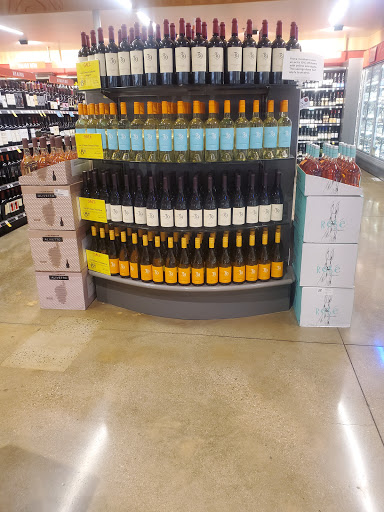 Grocery Store «Whole Foods Market», reviews and photos, 21347 Ventura Blvd, Woodland Hills, CA 91364, USA