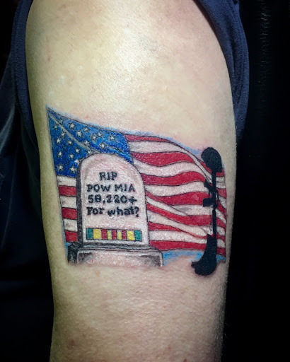 Tattoo Shop «Zebra Tattooz», reviews and photos, 8934 OH-14, Streetsboro, OH 44241, USA