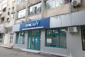 SYNLAB image