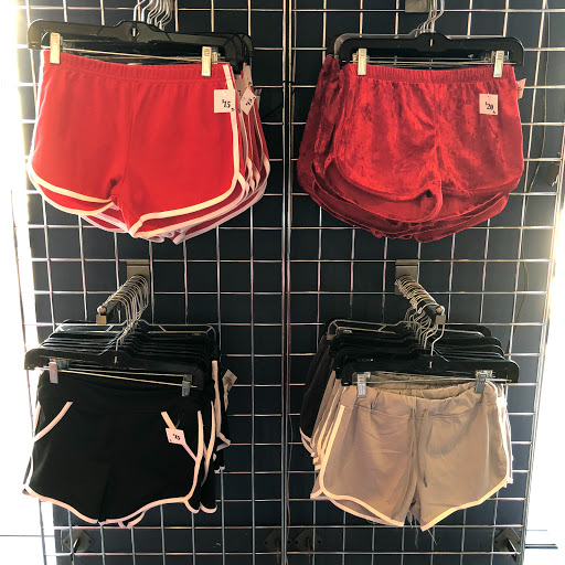 Vintage Clothing Store «Clothing Underground», reviews and photos, 1652 N High St, Columbus, OH 43201, USA