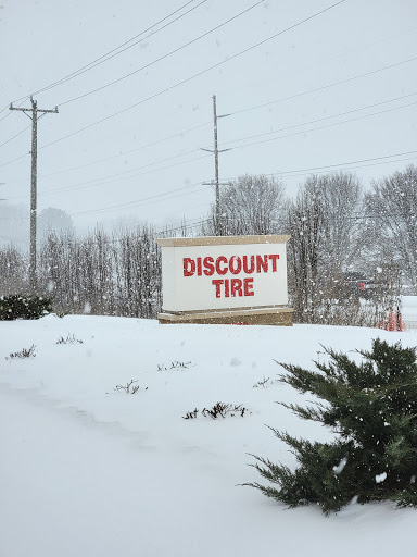 Tire Shop «Discount Tire Store - Hamilton, OH», reviews and photos, 2862 Princeton Rd, Hamilton, OH 45011, USA