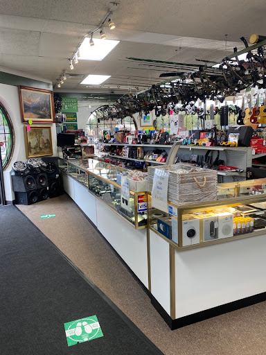 Pawn Shop «Wizebuys PawnBrokers Outlet», reviews and photos, 2928 E Highland Rd, Highland Charter Twp, MI 48356, USA