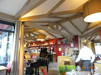 Atmosphère du Restaurant français Le Pavillon Augustine à Trouville-sur-Mer - n°19