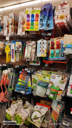 Department Store «T.J. Maxx», reviews and photos, 7555 W Hillsborough Ave, Tampa, FL 33615, USA