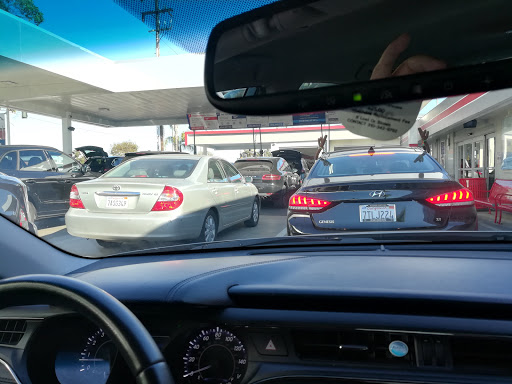 Car Wash «Red Carpet Car Wash», reviews and photos, 2414 N Sepulveda Blvd, Manhattan Beach, CA 90266, USA