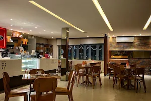 Fran's Café Tamandaré image