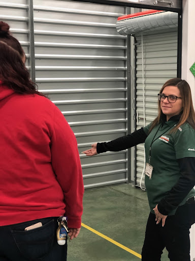 Truck Rental Agency «U-Haul Moving & Storage at Tallmadge Ave», reviews and photos, 800 E Tallmadge Ave, Akron, OH 44310, USA