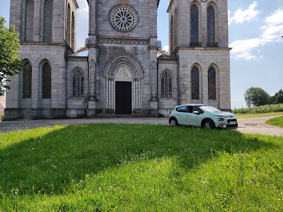 Église à Boujailles