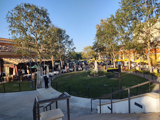 Shopping Mall «The Commons at Calabasas», reviews and photos, 4799 Commons Way, Calabasas, CA 91302, USA