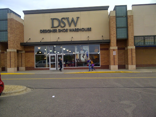 DSW Designer Shoe Warehouse, 14001 Aldrich Ave S, Burnsville, MN 55337, USA, 