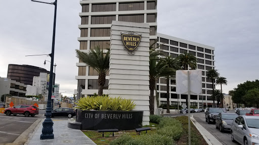 Sporting Goods Store «Big 5 Sporting Goods - Wilshire», reviews and photos, 6601 Wilshire Blvd, Los Angeles, CA 90048, USA