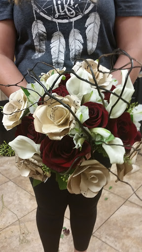 Florist «Flower Basket», reviews and photos, 302 N Lake St, Aurora, IL 60506, USA