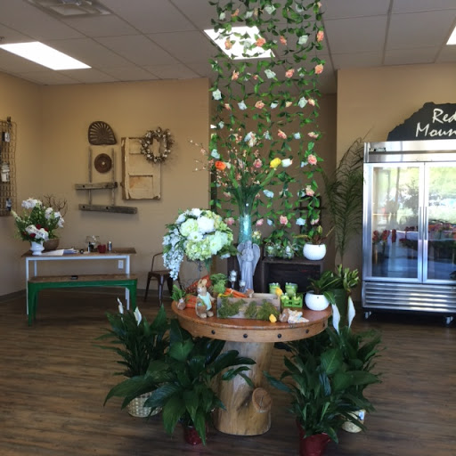 Florist «Red Mountain Florist, Inc.», reviews and photos, 6727 E McDowell Rd #105, Mesa, AZ 85215, USA