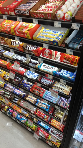 Supermarket «Hy-Vee», reviews and photos, 2395 NW Arterial, Dubuque, IA 52002, USA