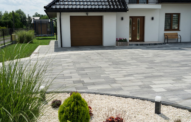 PLAKO - Bruk-Bet DESIGN