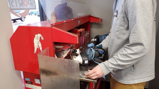 Sporting Goods Store «Play It Again Sports», reviews and photos, 11500 Middlebelt Rd, Livonia, MI 48150, USA