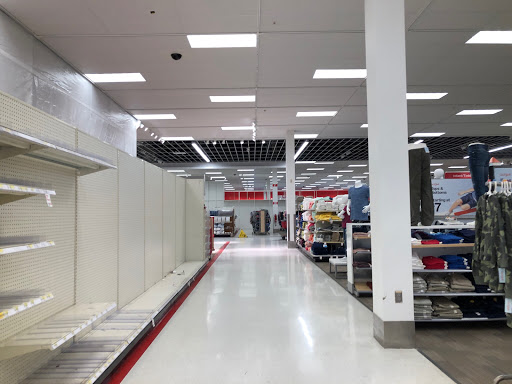 Department Store «Target», reviews and photos, 100 Willow St, Farmingdale, NY 11735, USA