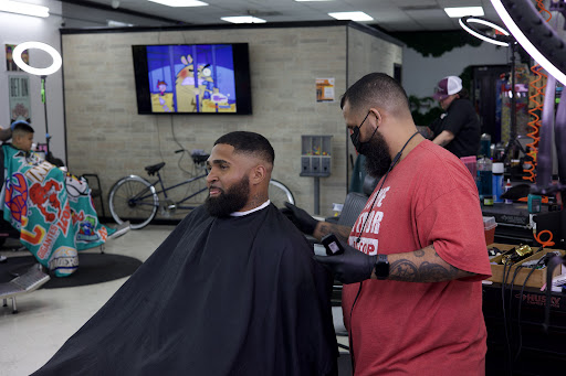 Barber Shop «New Era Barber Shop», reviews and photos, 405 Magnolia Ave, Auburndale, FL 33823, USA