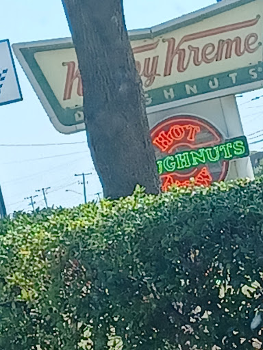 Bakery «Krispy Kreme Doughnuts», reviews and photos, 2600 S Cooper St, Arlington, TX 76015, USA