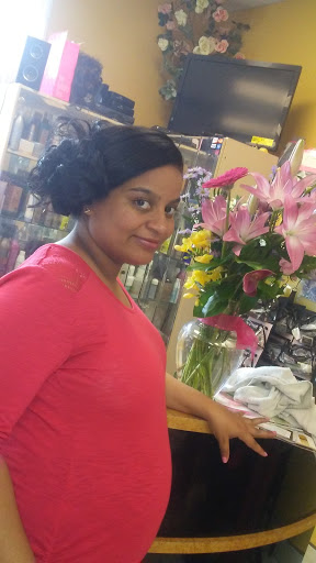 Beauty Salon «Albas Beauty Salon», reviews and photos, 850 State St, Bridgeport, CT 06604, USA