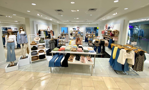 Clothing Store «Forever 21», reviews and photos, 755 NJ-18, East Brunswick, NJ 08816, USA