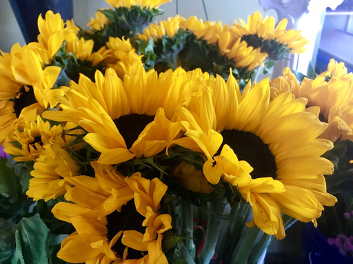 Florist «Flowers With Grace», reviews and photos, 9253 Magnolia Ave, Riverside, CA 92503, USA