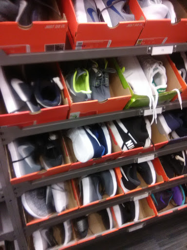 Department Store «Nordstrom Rack Chapel Hills East», reviews and photos, 7645 Academy Blvd N, Colorado Springs, CO 80920, USA