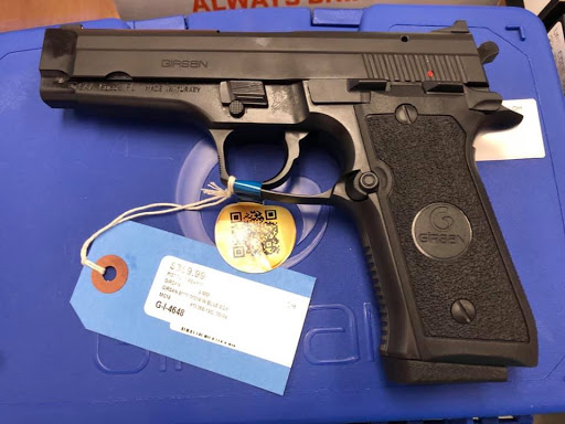 Pawn Shop «Family Jewelry & Pawn (Clermont-Minneola)», reviews and photos, 327 S Hwy 27, Minneola, FL 34715, USA