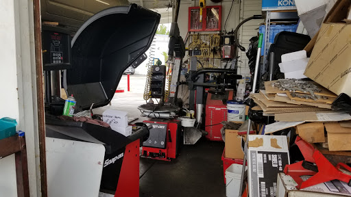 Auto Repair Shop «Nielsen Automotive», reviews and photos, 888 El Camino Real, San Carlos, CA 94070, USA