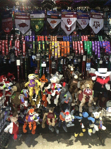 Pet Store «The Upper Paw», reviews and photos, 2809 Commerce St, Dallas, TX 75226, USA