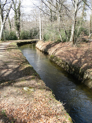 Sentier de La Rouge (Accès Ouest) à Saissac