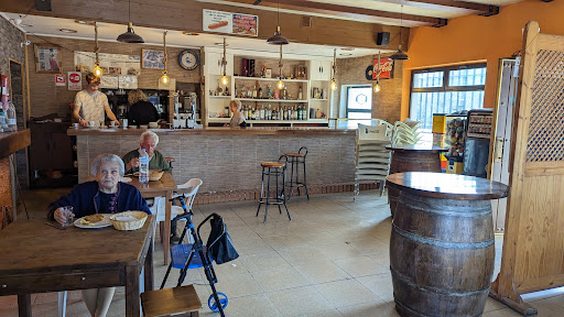 Restaurante Montes de Toledo SL en Urb. Río Cedena