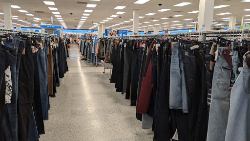 Clothing Store «Ross Dress for Less», reviews and photos, 6507 Fallbrook Ave, West Hills, CA 91307, USA