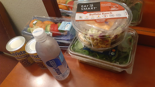 Grocery Store «Ralphs Fresh Fare», reviews and photos, 21909 Ventura Blvd, Woodland Hills, CA 91364, USA