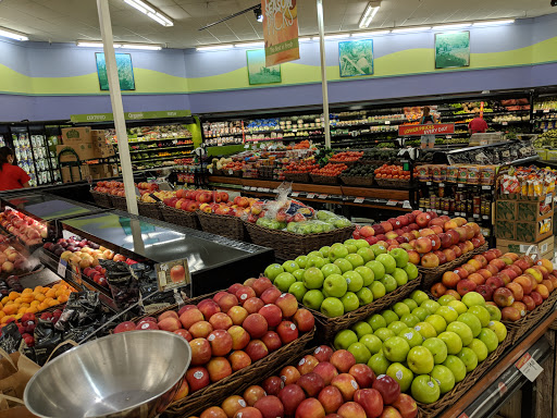 Supermarket «Lucky», reviews and photos, 2355 California Blvd, Napa, CA 94559, USA