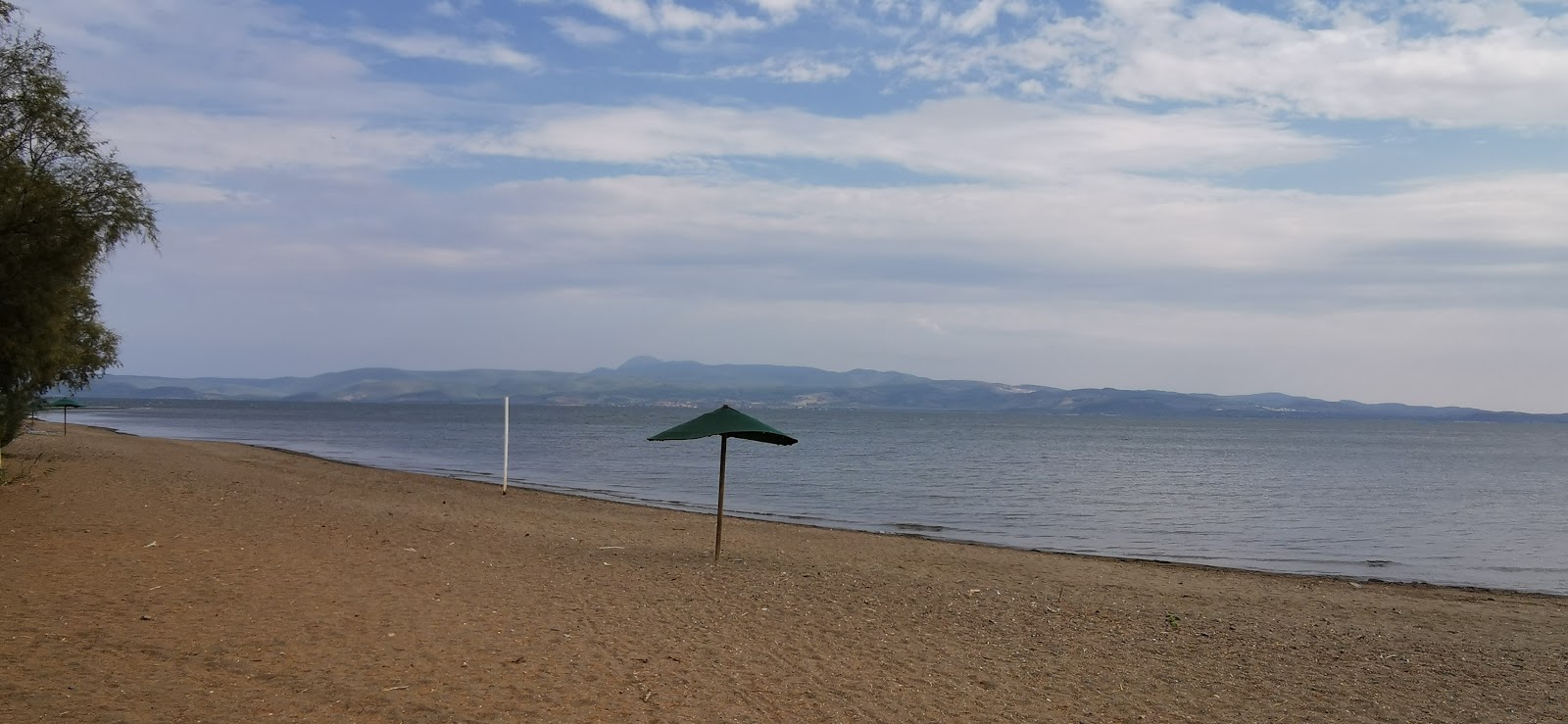 Foto de Kalloni beach II y su hermoso paisaje