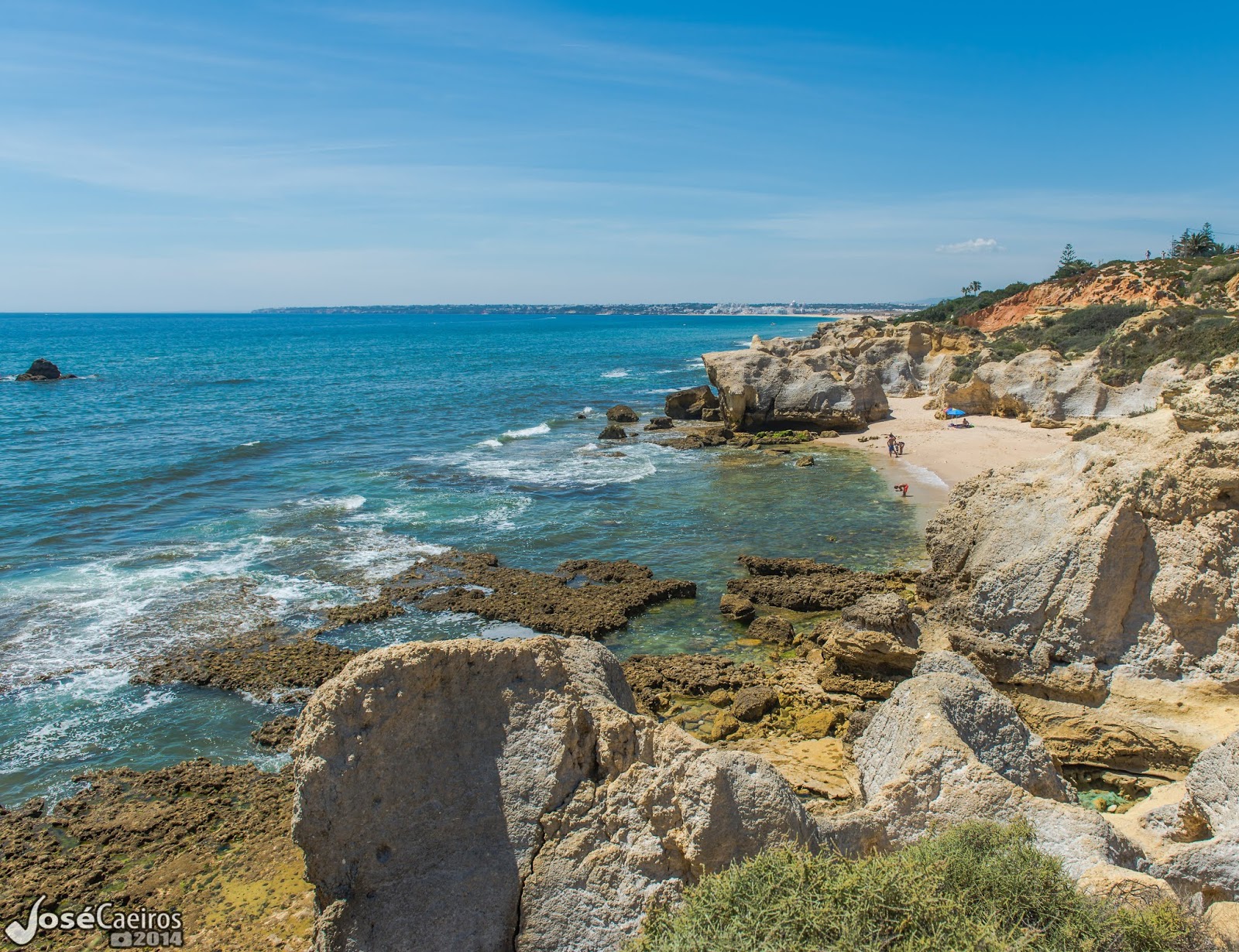 Foto von Praia de Sao Lourenco mit heller sand Oberfläche