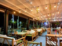 Atmosphère du Restaurant THE OUTSIDER à Antibes - n°2